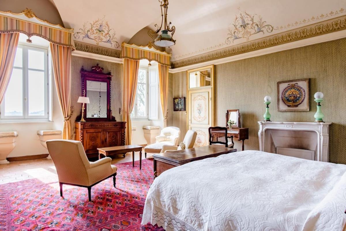 네이베 Castello Di Coazzolo B&B 객실 사진