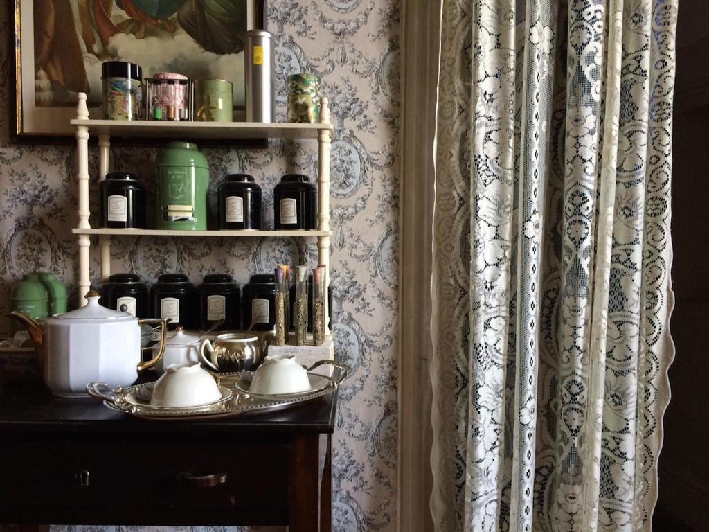 네이베 Castello Di Coazzolo B&B 외부 사진